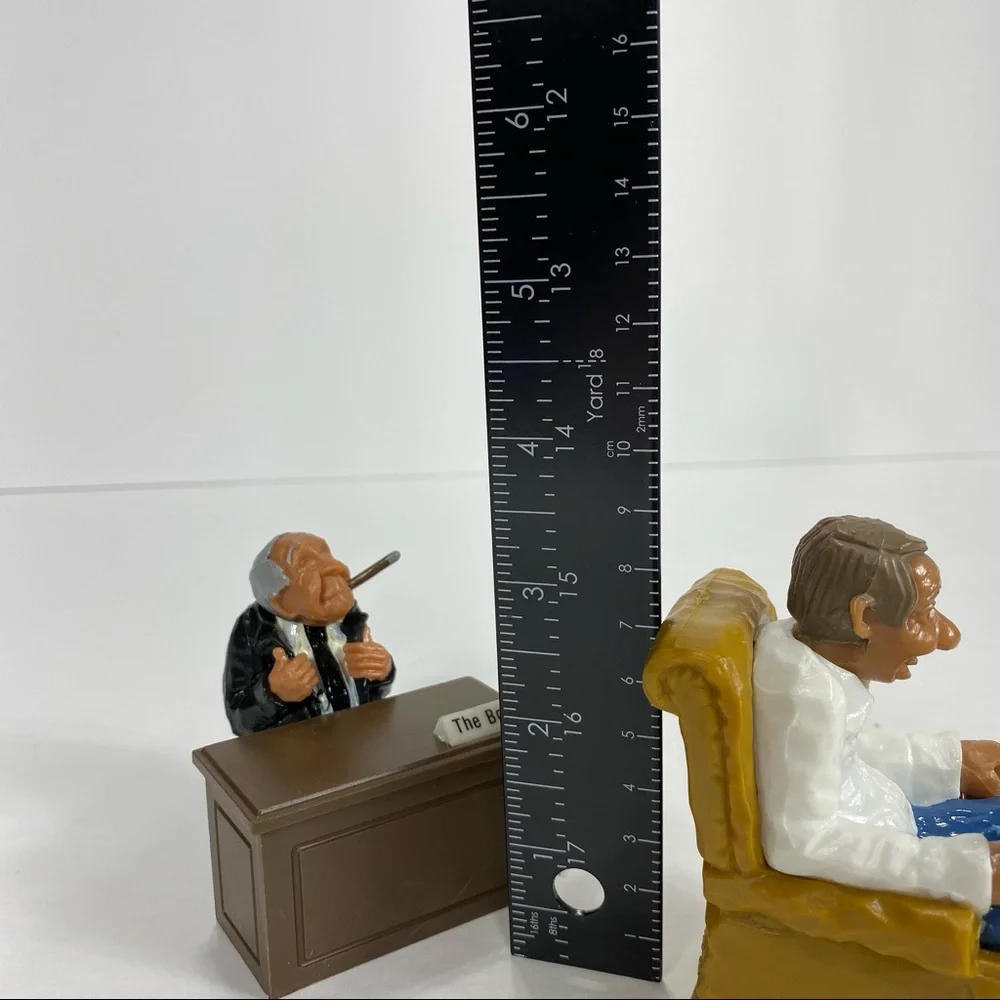 Vintage Wilton Cake Toppers Armchair Quarterback Old Man In Chair TV The Boss